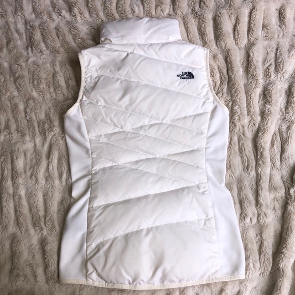 North Face Fitted 600 Down Vest - Picture 2 of 8